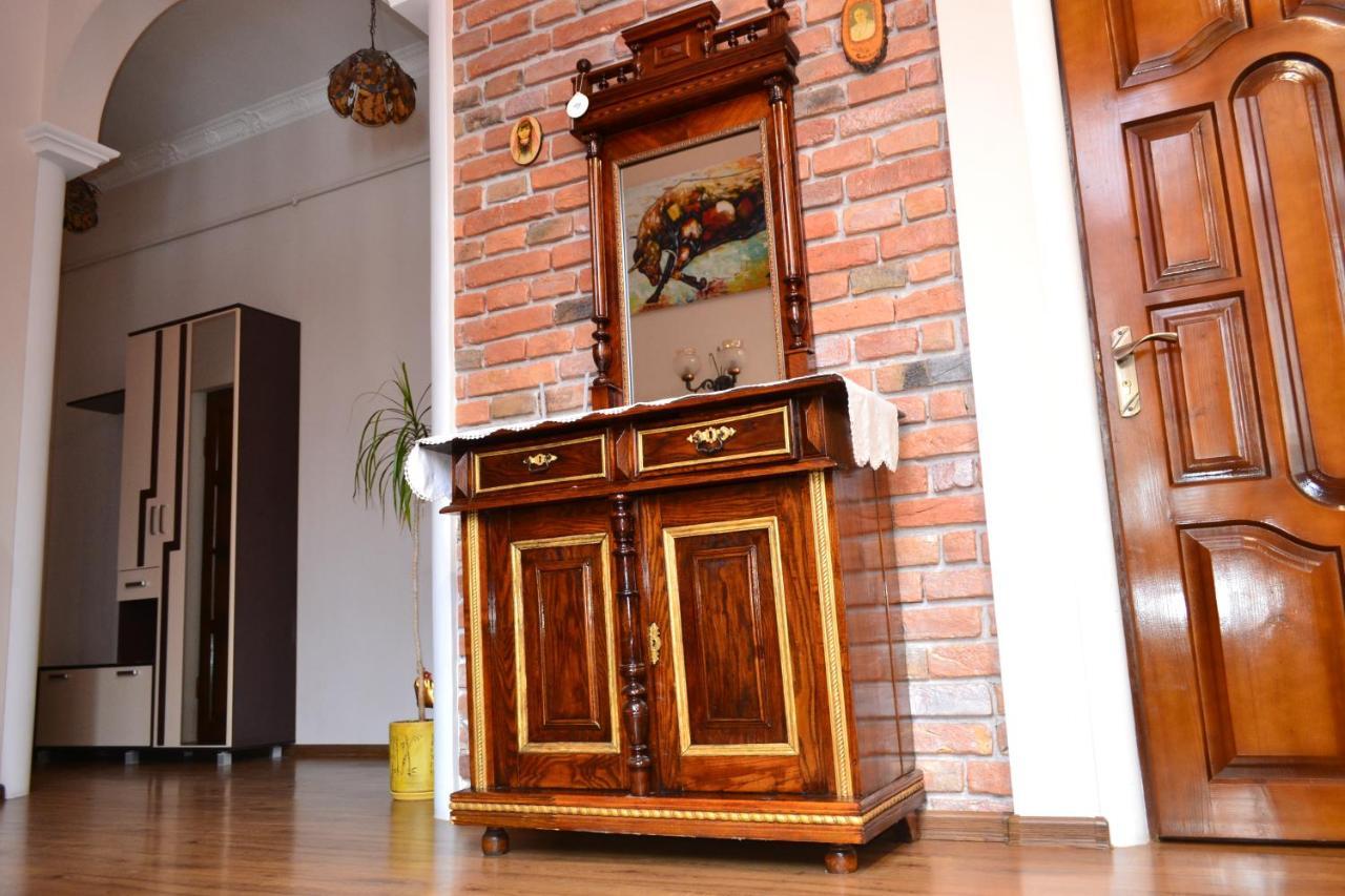 Apartment On Shevchenka Boulevard Ternopil Exteriér fotografie